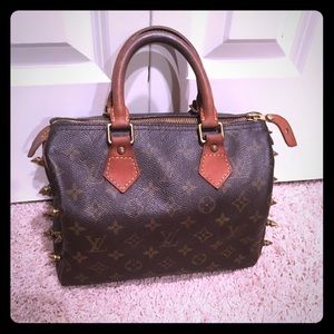 Louis Vuitton speedy 25 customized w/ brass spikes